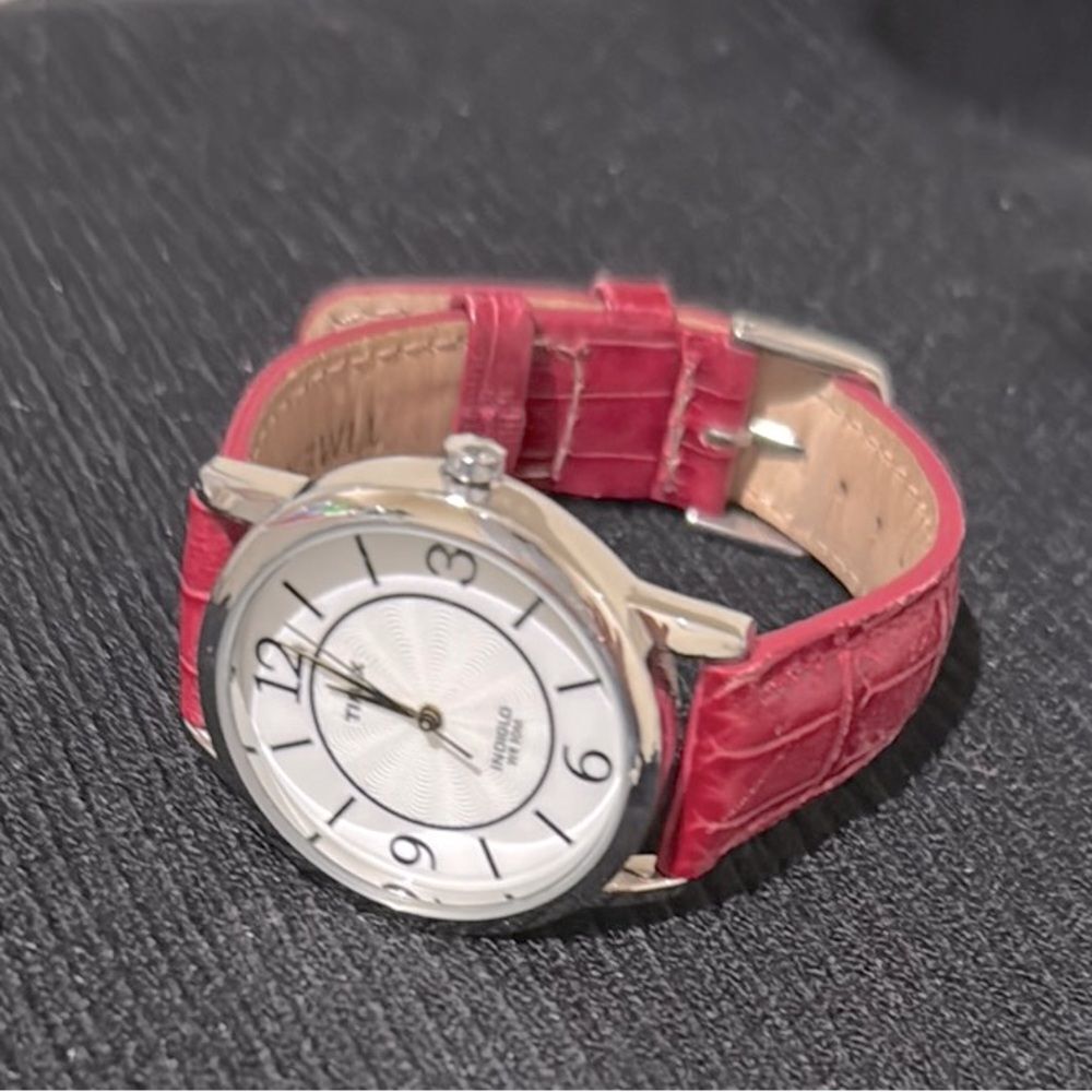 Timex Croc embossed Red Leather Strap Watch GUC - Picture 4 of 14